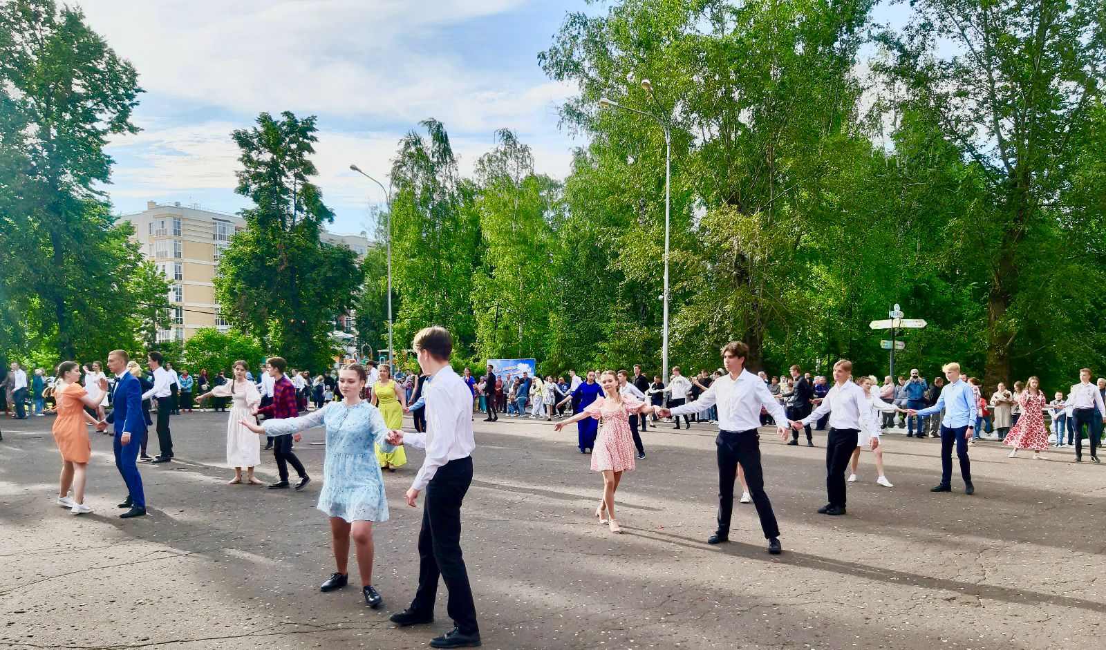 В День города в Саранске состоялся «Молодёжный Бал» | 13.06.2023 | Саранск  - БезФормата